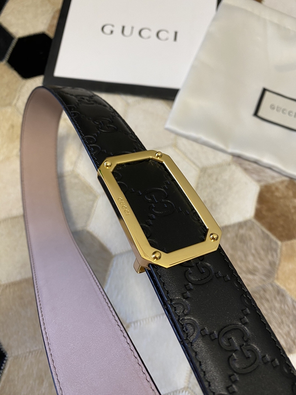 スーパーコピーグッチベルト背面デザイン